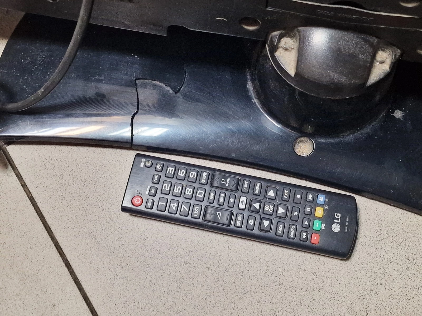 telewizor-lg-42lh3000-42-przekatna-ekranu-cale-42