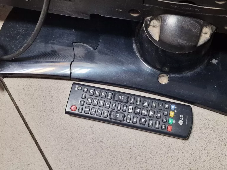 telewizor-lg-42lh3000-42-przekatna-ekranu-cale-42