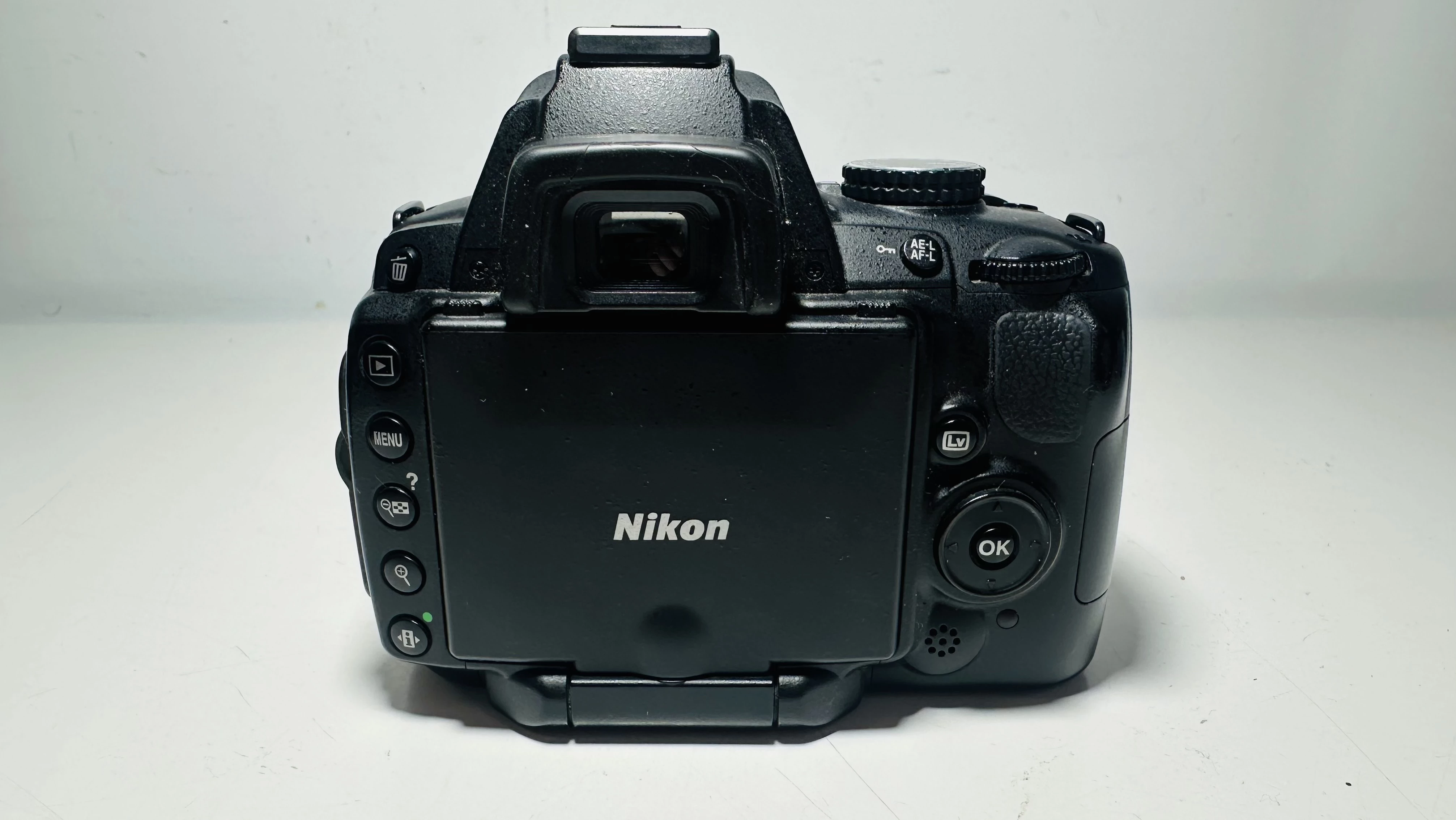 aparat-nikon-d5000-akcesoria-z-futeralem-rozdzielczosc-122