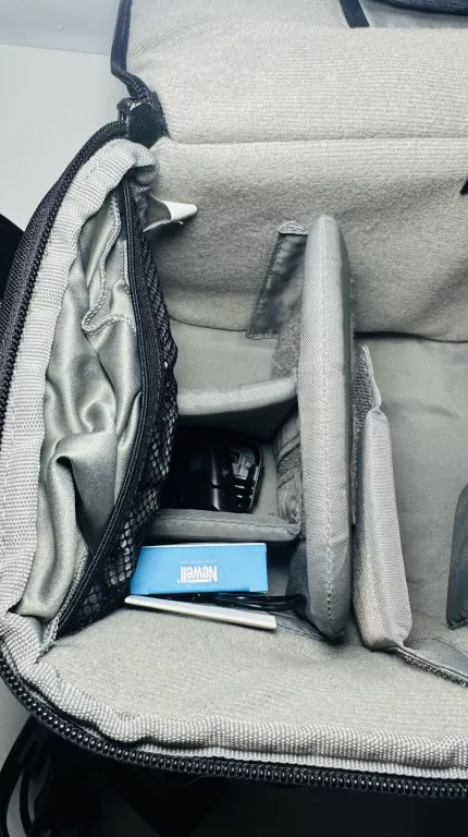 aparat-nikon-d5000-akcesoria-z-futeralem-model-nikon-d5000