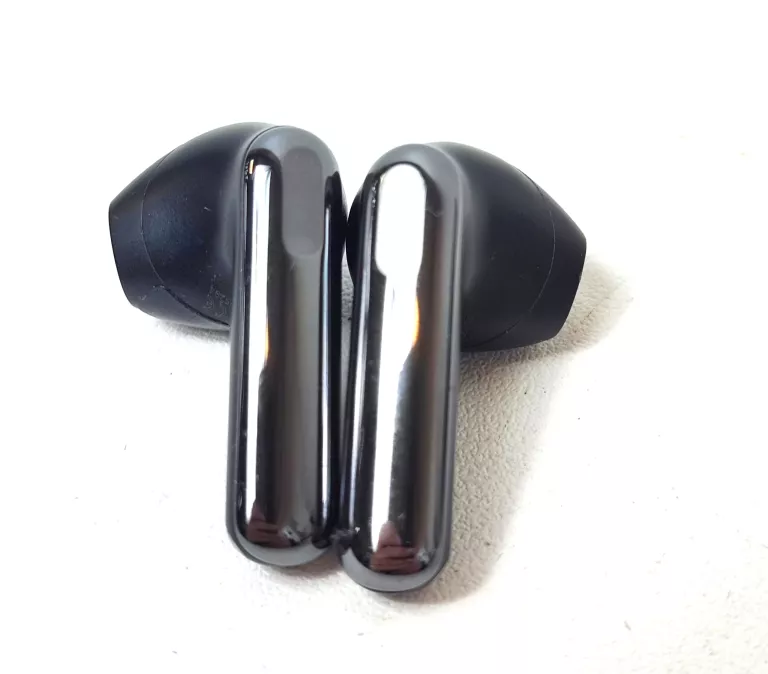 sluchawki-bezprzewodowe-douszne-huawei-freebuds-se-3-waga-produktu-3680