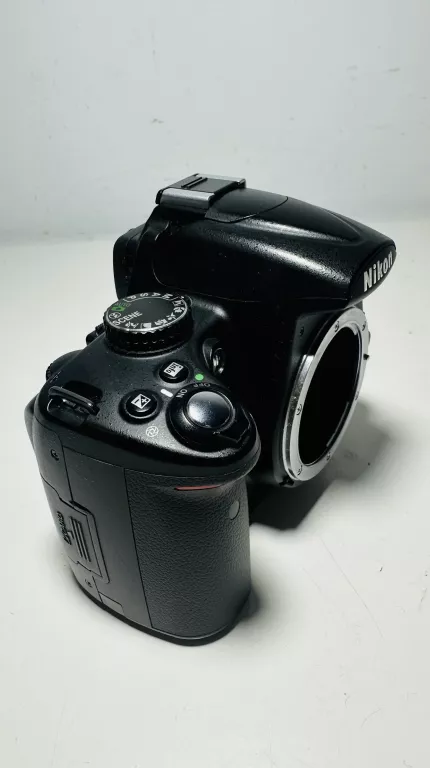 aparat-nikon-d5000-akcesoria-z-futeralem-stan-11323-2