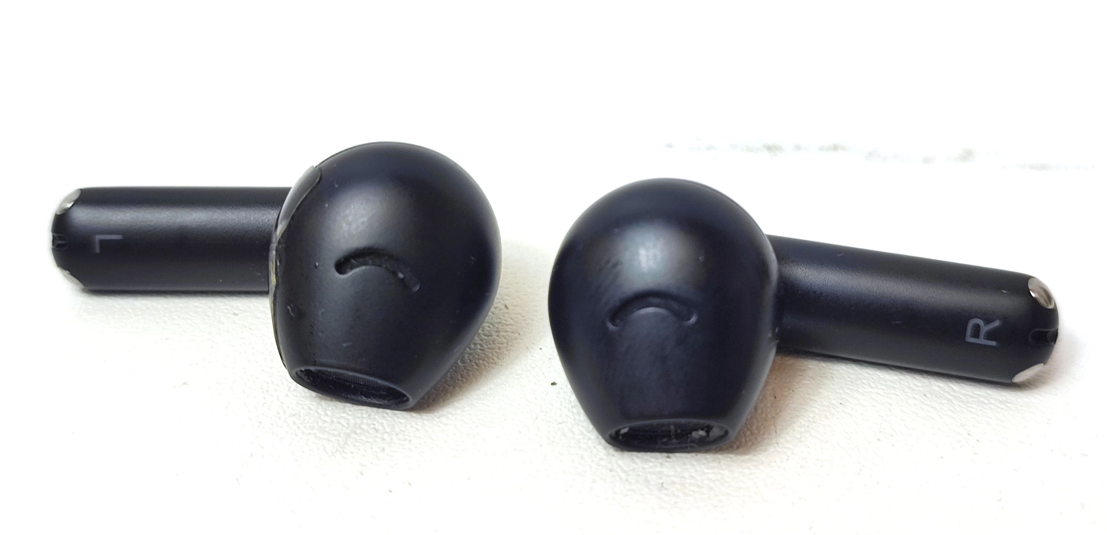 sluchawki-bezprzewodowe-douszne-huawei-freebuds-se-3-model-250439-1932715