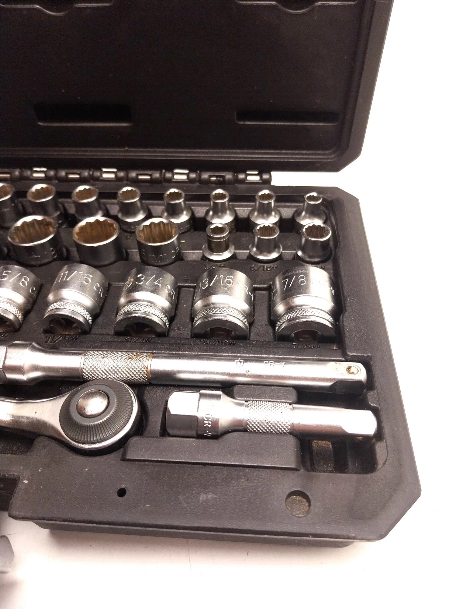 zestaw-kluczy-nasadowych-magnusson-38-40-szt-walizka-marka-248811-950928