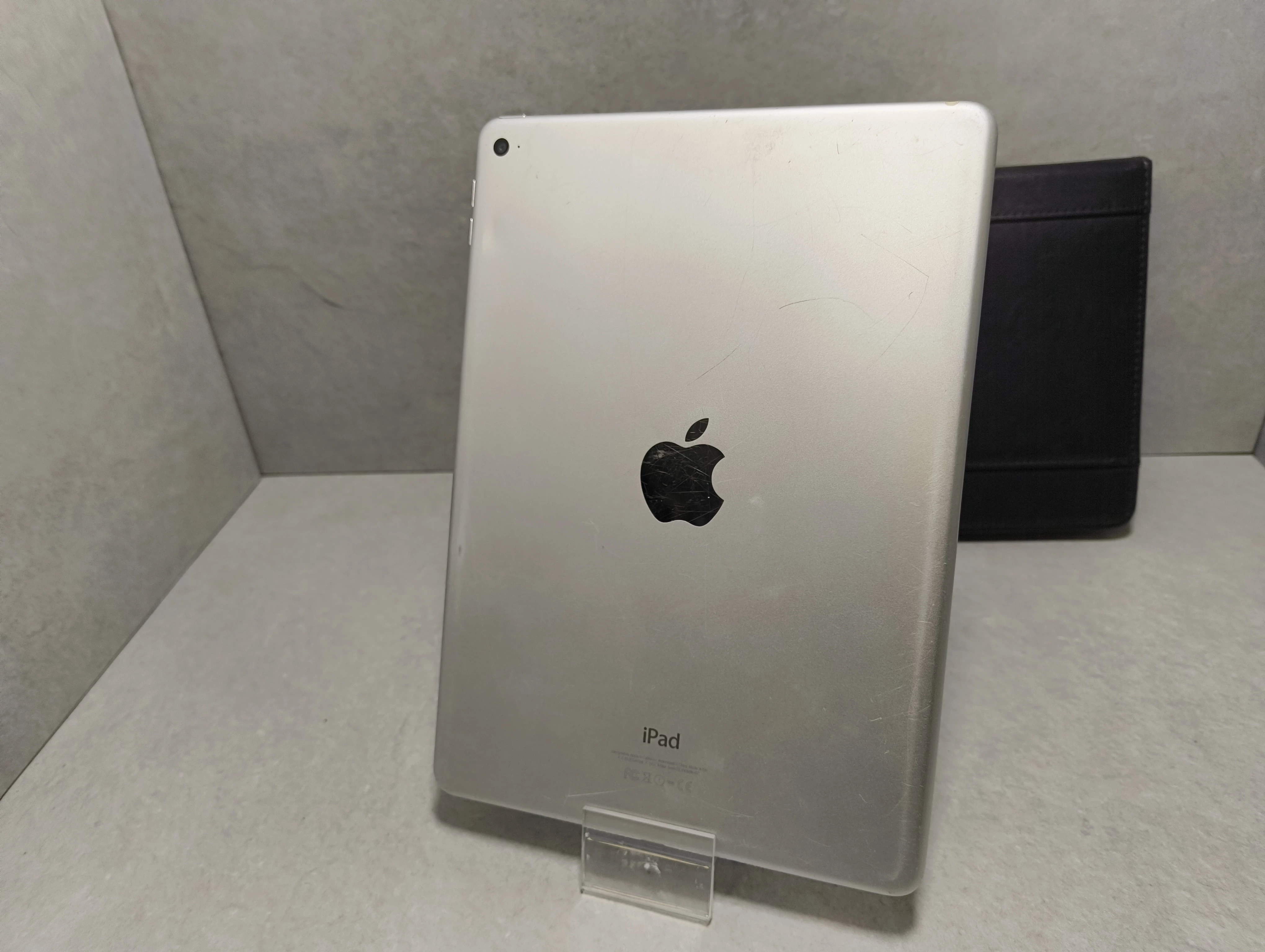 tablet-ipad-air-2-a1566-system-operacyjny-16332-4