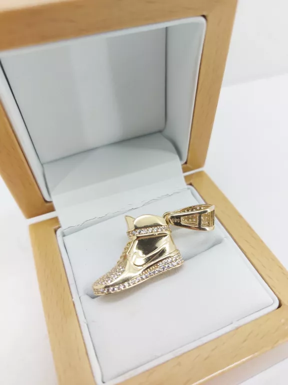 zlota-zawieszka-bucik-679g-585-rodzaj-2205-16