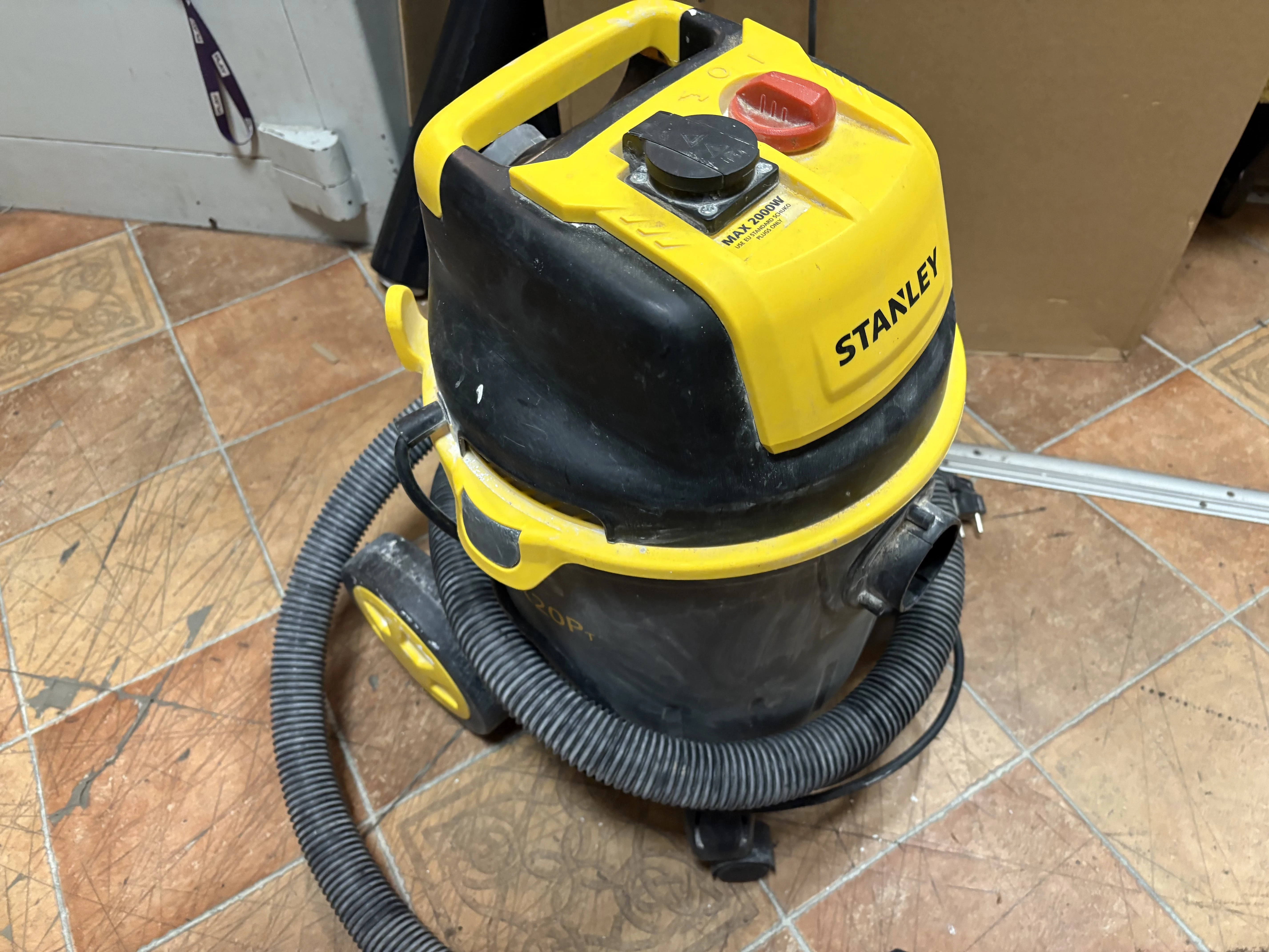 odkurzacz-stanley-sxvc20pte-ean-gtin-8016287516938