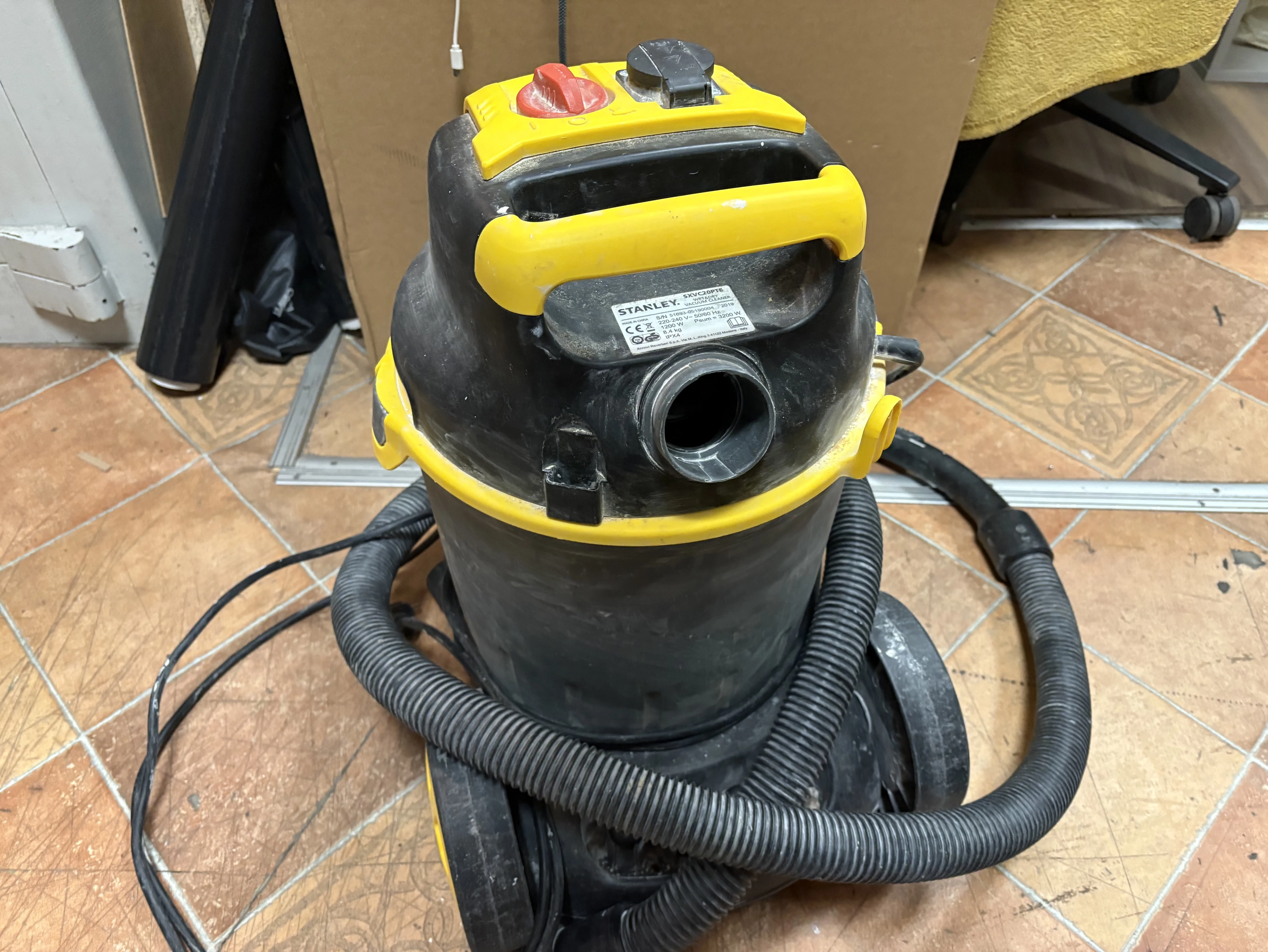 odkurzacz-stanley-sxvc20pte-stan-11323-2