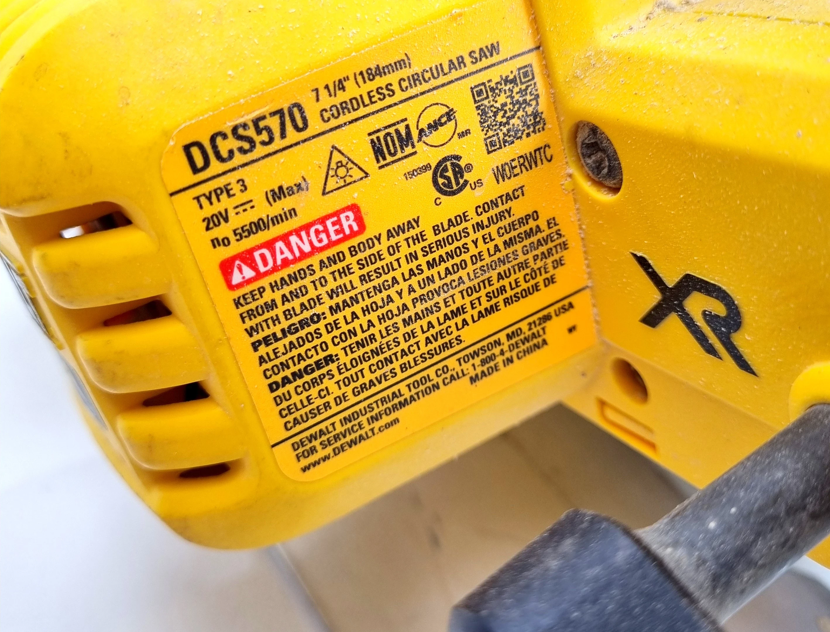 dewalt-dcs570-xr-pilarka-tarczowa-18v-184mm-kod-producenta-dcs570nt-xj