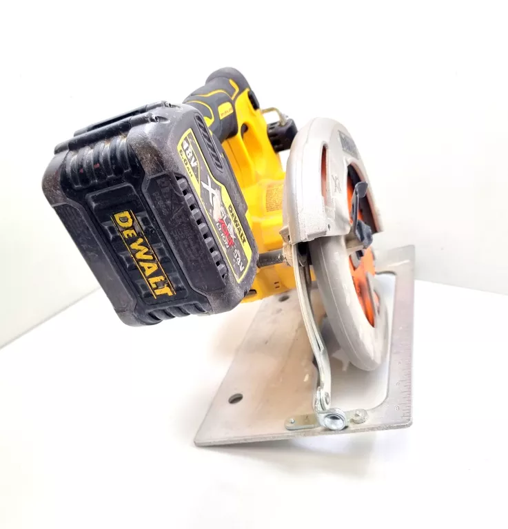 dewalt-dcs570-xr-pilarka-tarczowa-18v-184mm-stan-11323-2