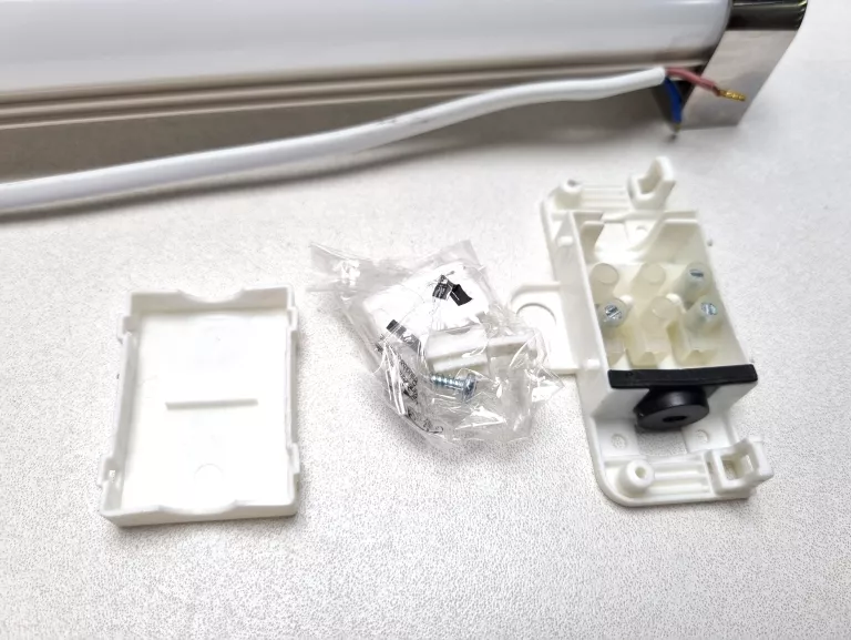 brilonerkinkiet-na-lustro-lazienkowy-led-8w-33-cm-2059-08-ean-gtin-4002707326991