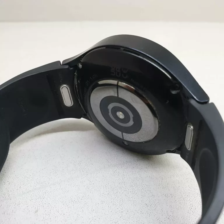 smartwatch-galaxy-watch6-classic-komplet-model-249460-1780672