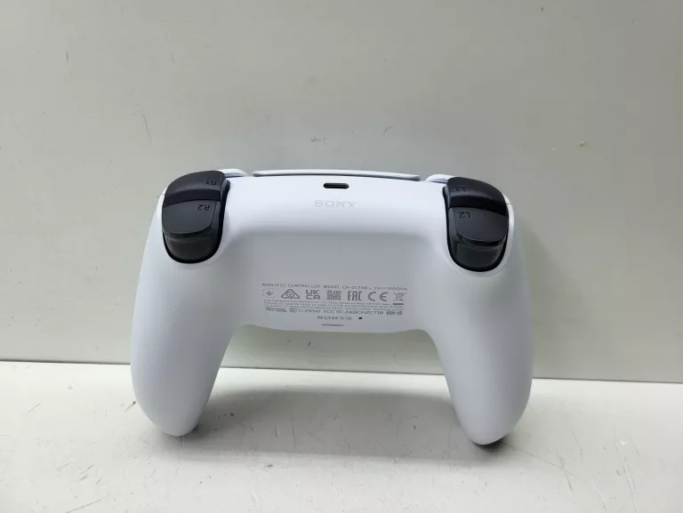 konsola-ps-5-slim-1tb-komplet-wersja-247643-722490