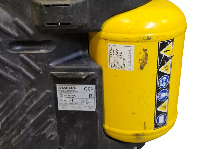 kompresor-stanley-dn-200105-pojemnosc-zbiornika-500