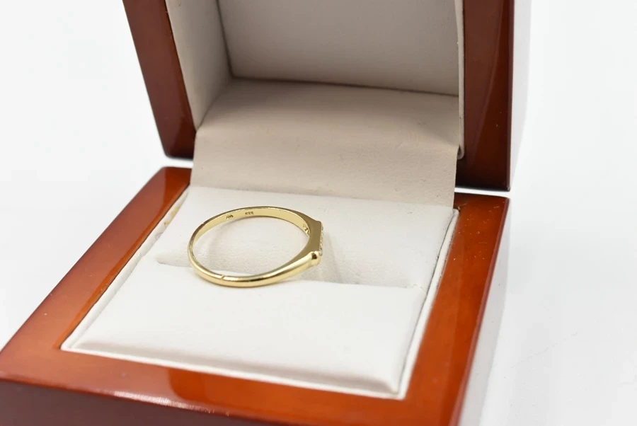 zloty-pierscionek-z-diamentami-137gpr585r13-material-15835-2