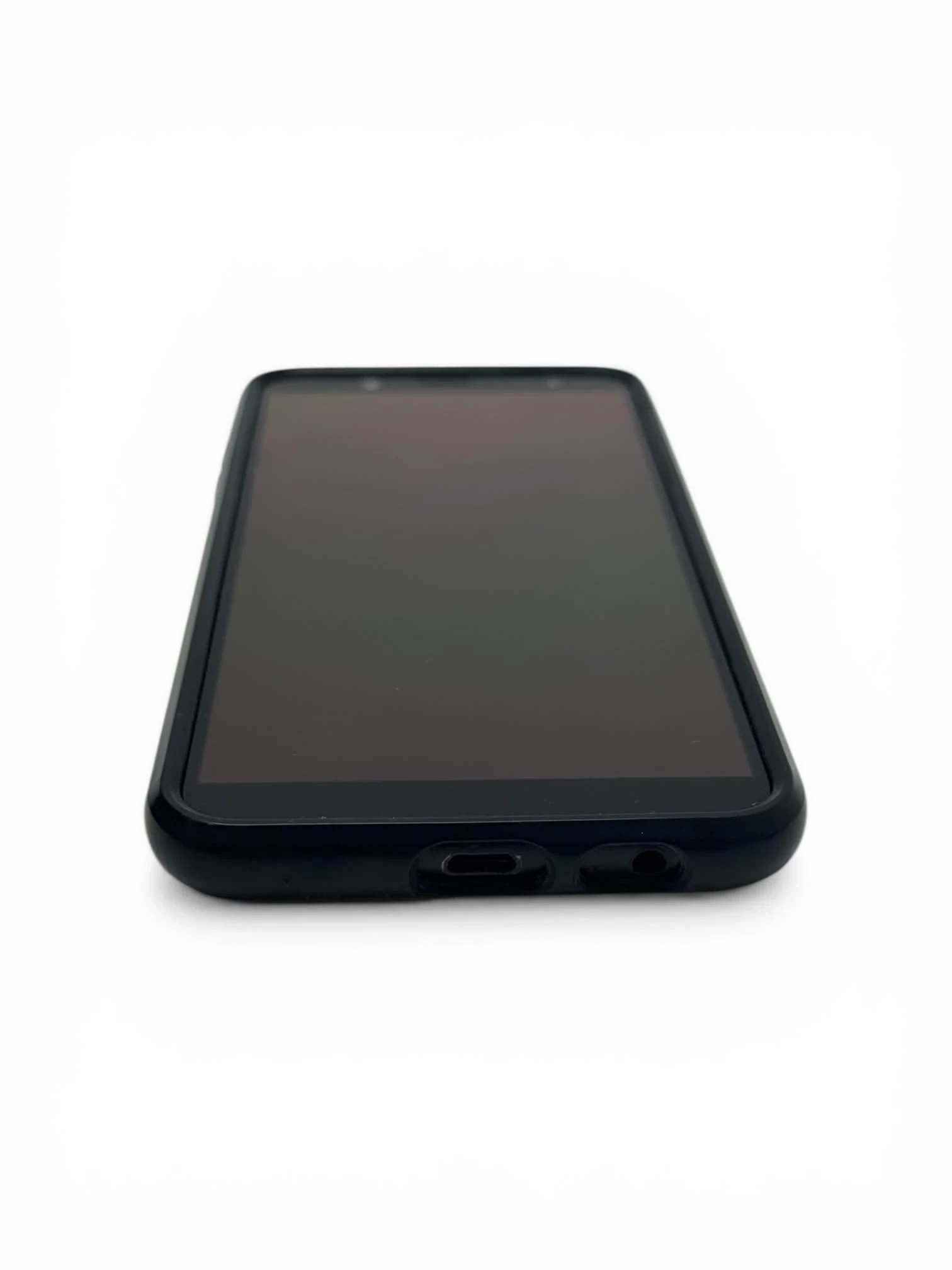 telefon-samsung-galaxy-a6-sm-a600fn-332gb-stan-11323-2