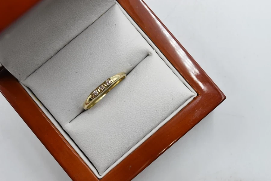 zloty-pierscionek-z-diamentami-137gpr585r13-stan-11323-2