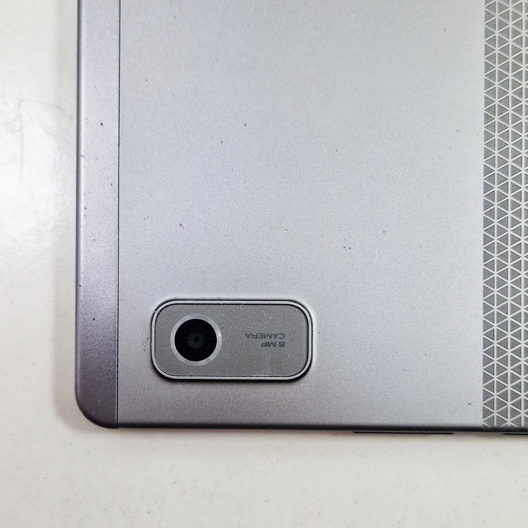 tablet-lenovo-tab-m9-464-gb-wifi-szary-przekatna-ekranu-900