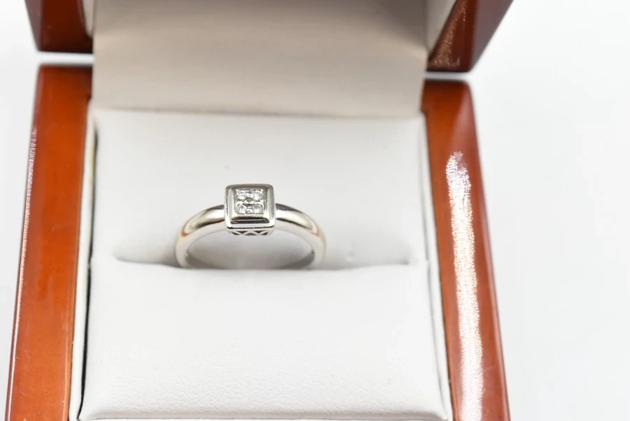 zloty-pierscionek-z-diamentami-250gpr585r9-rodzaj-2205-2