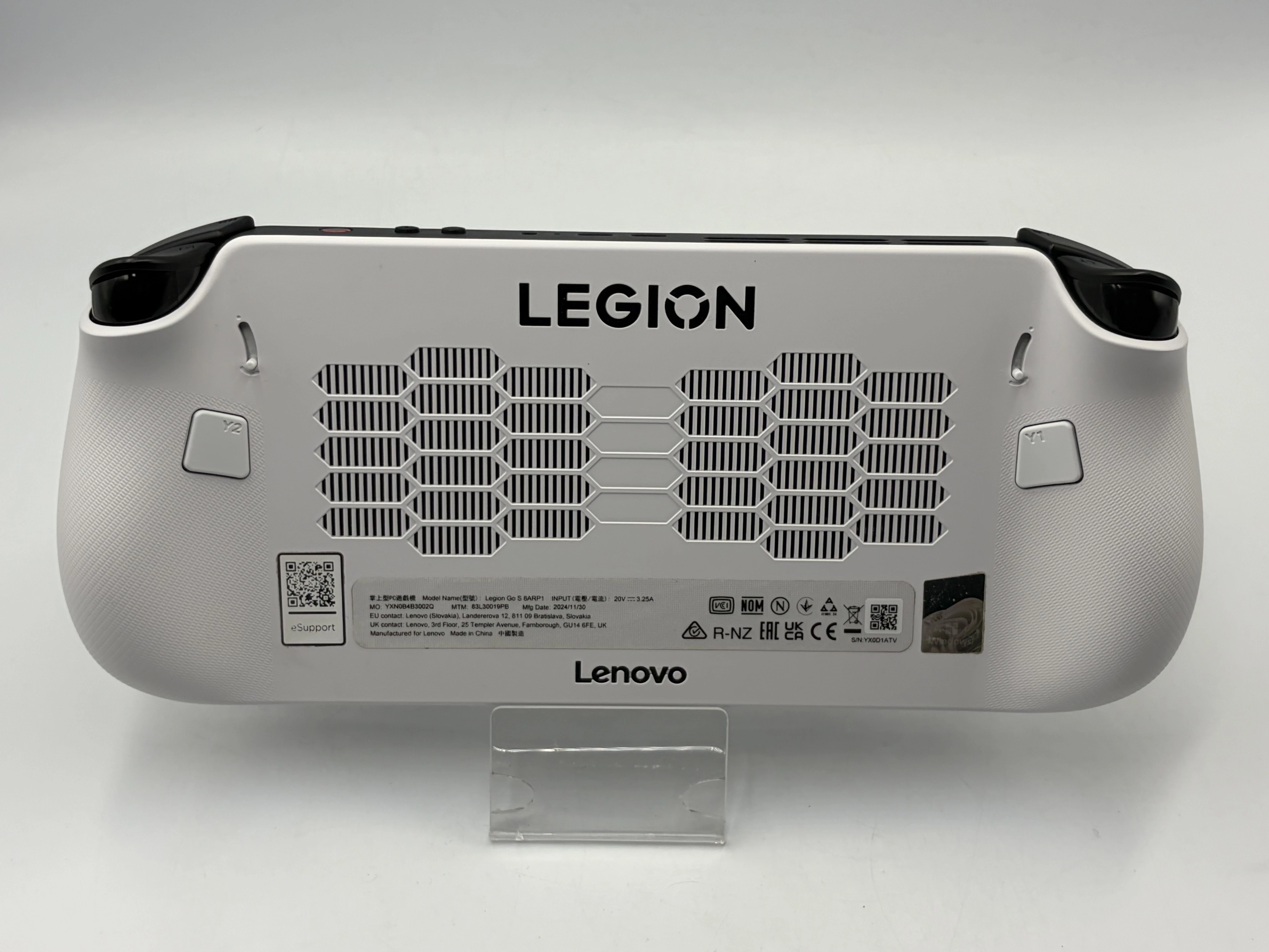 konsola-przenosna-lenovo-legion-go-s16-gb512-gbamd-ryzen-z2-go-ean-gtin-0198155700187