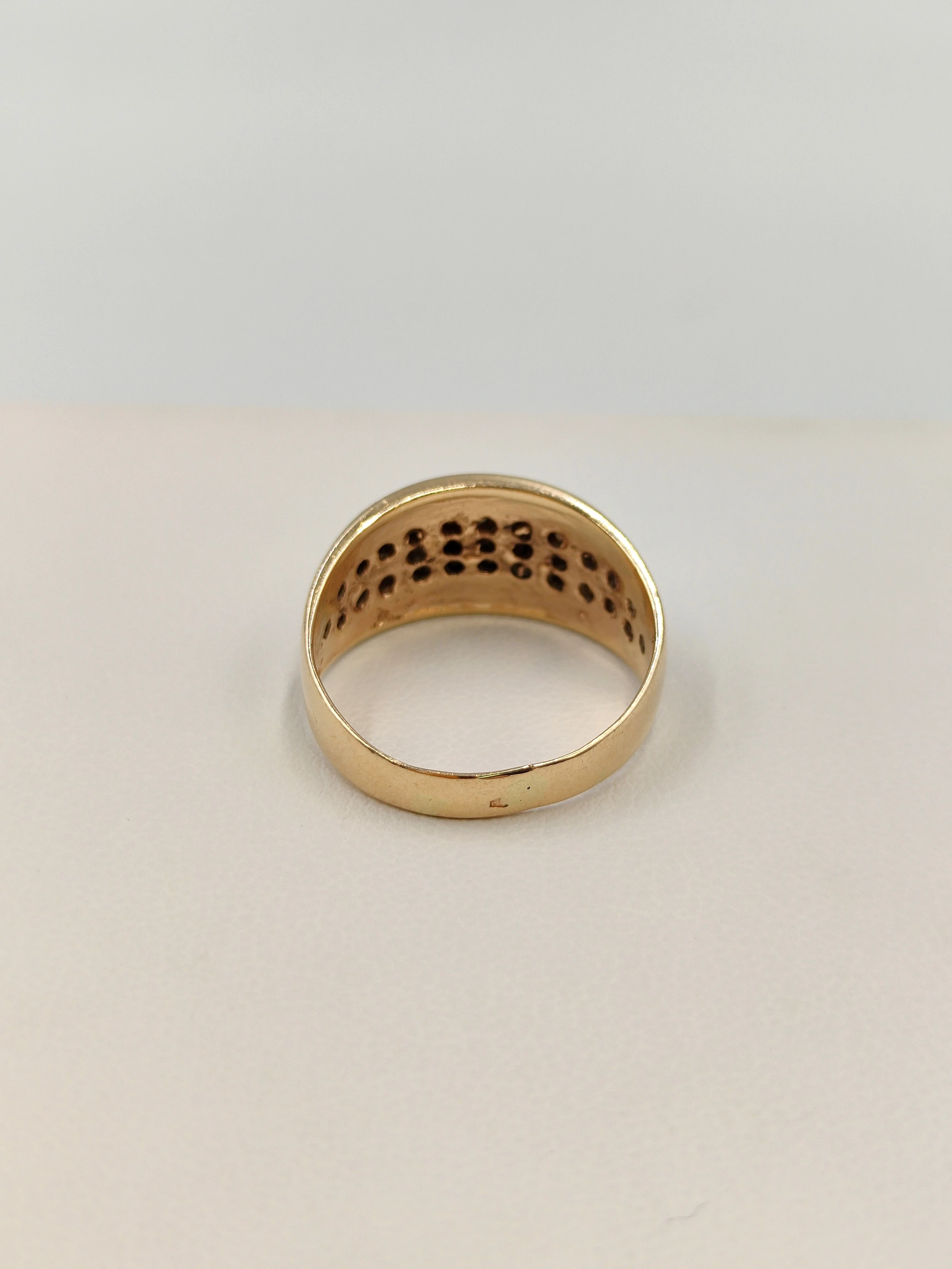 zloty-pierscionek-z-ozdobnymi-cyrkoniami-14k-585-r-17-486-g-rozmiarsrednica-wew-mm-372-17