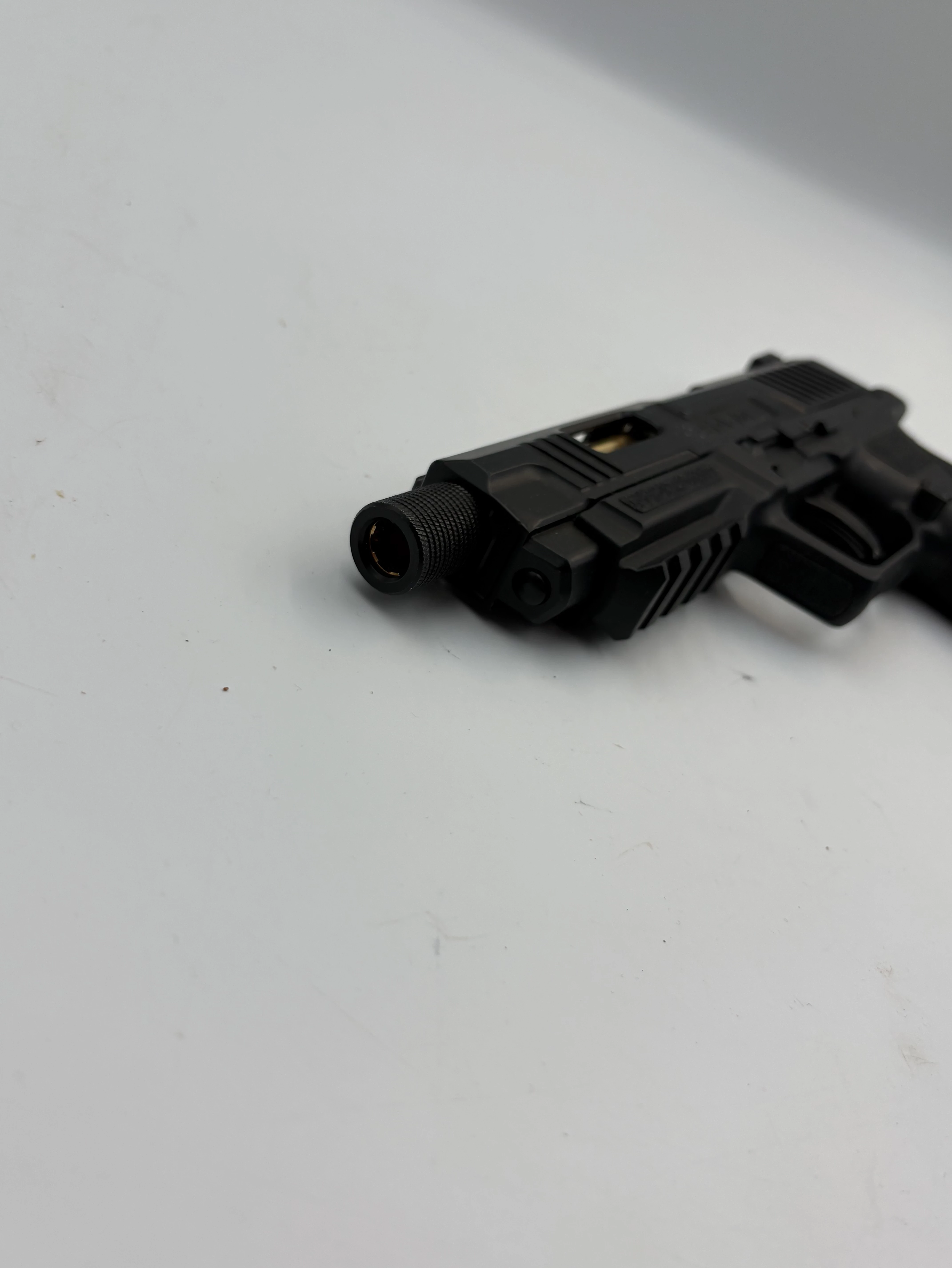 umarex-sa10-pistolet-na-sprezone-powietrze-co2-z-kulkami-kod-producenta-58328