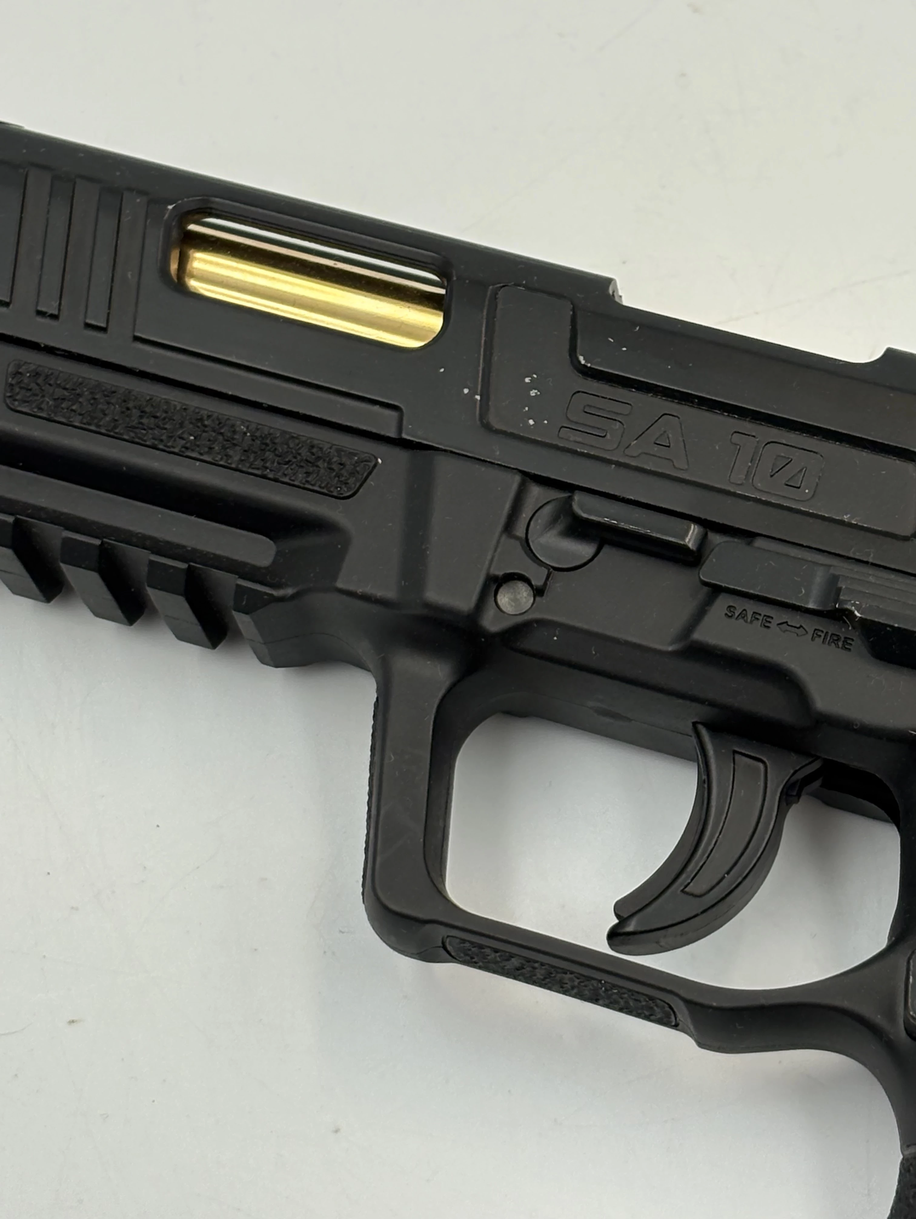 umarex-sa10-pistolet-na-sprezone-powietrze-co2-z-kulkami-ean-gtin-4000844613165