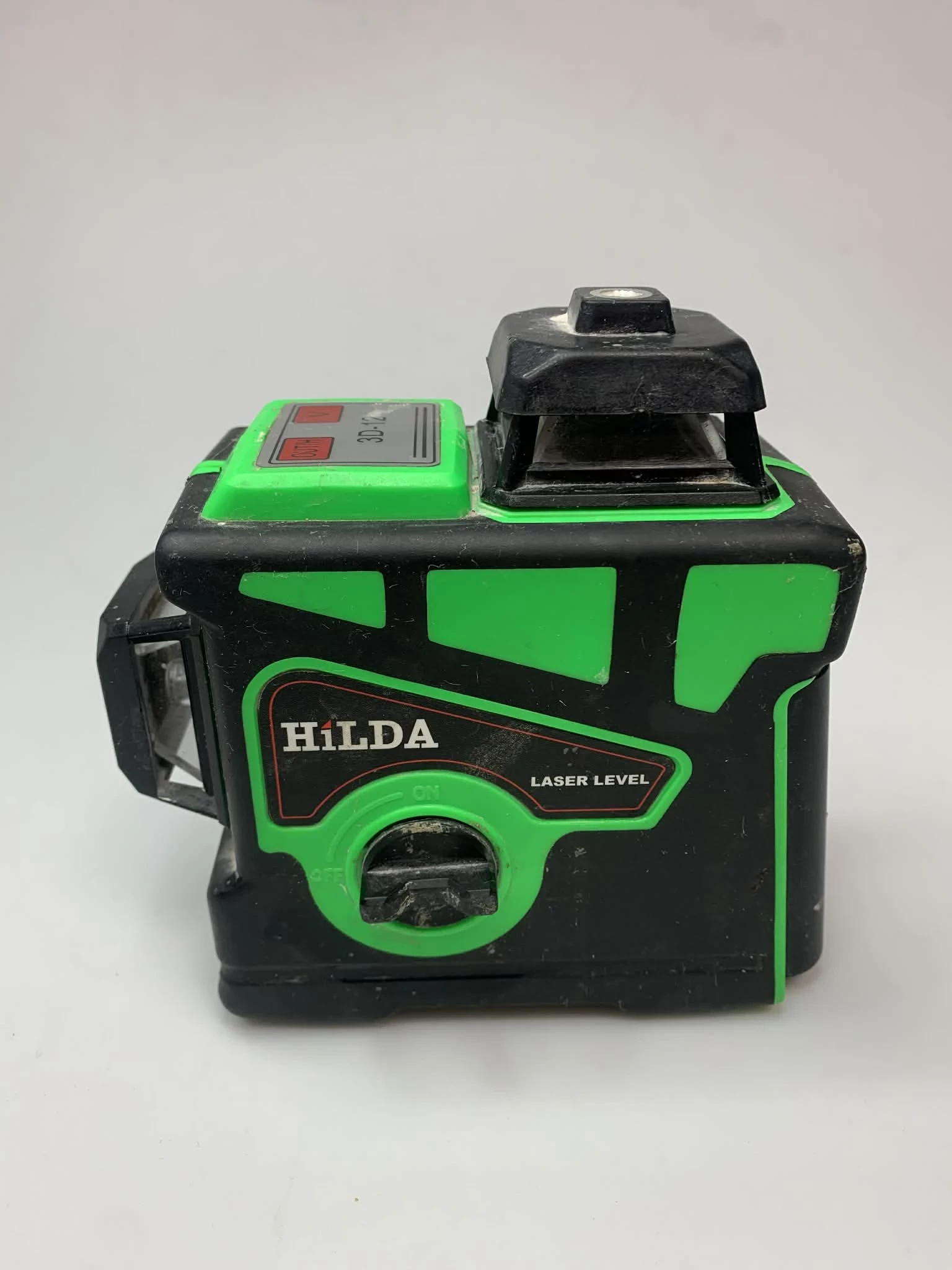 laser-krzyzowy-hilda-3d-12-model-hilda-3d-12-pro