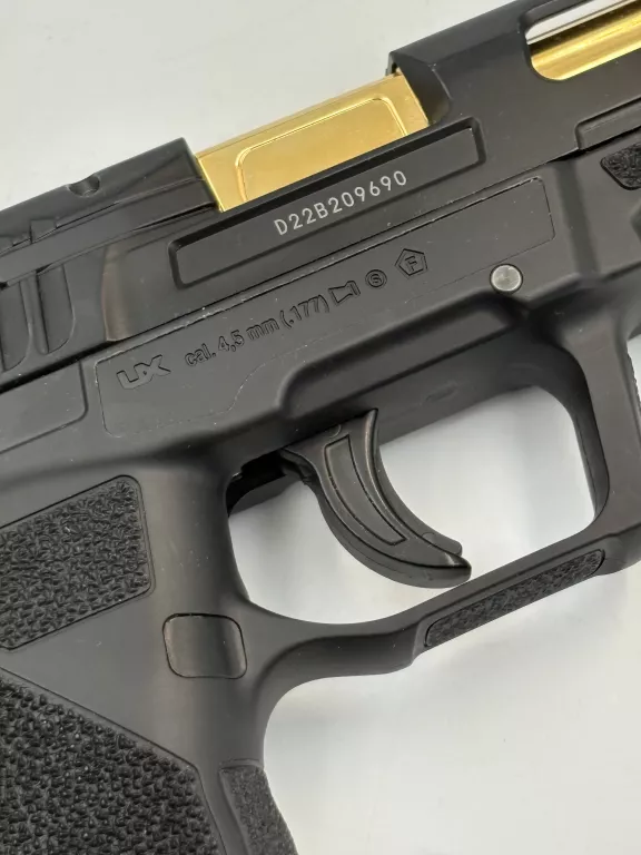 umarex-sa10-pistolet-na-sprezone-powietrze-co2-z-kulkami-marka-248811-1940472