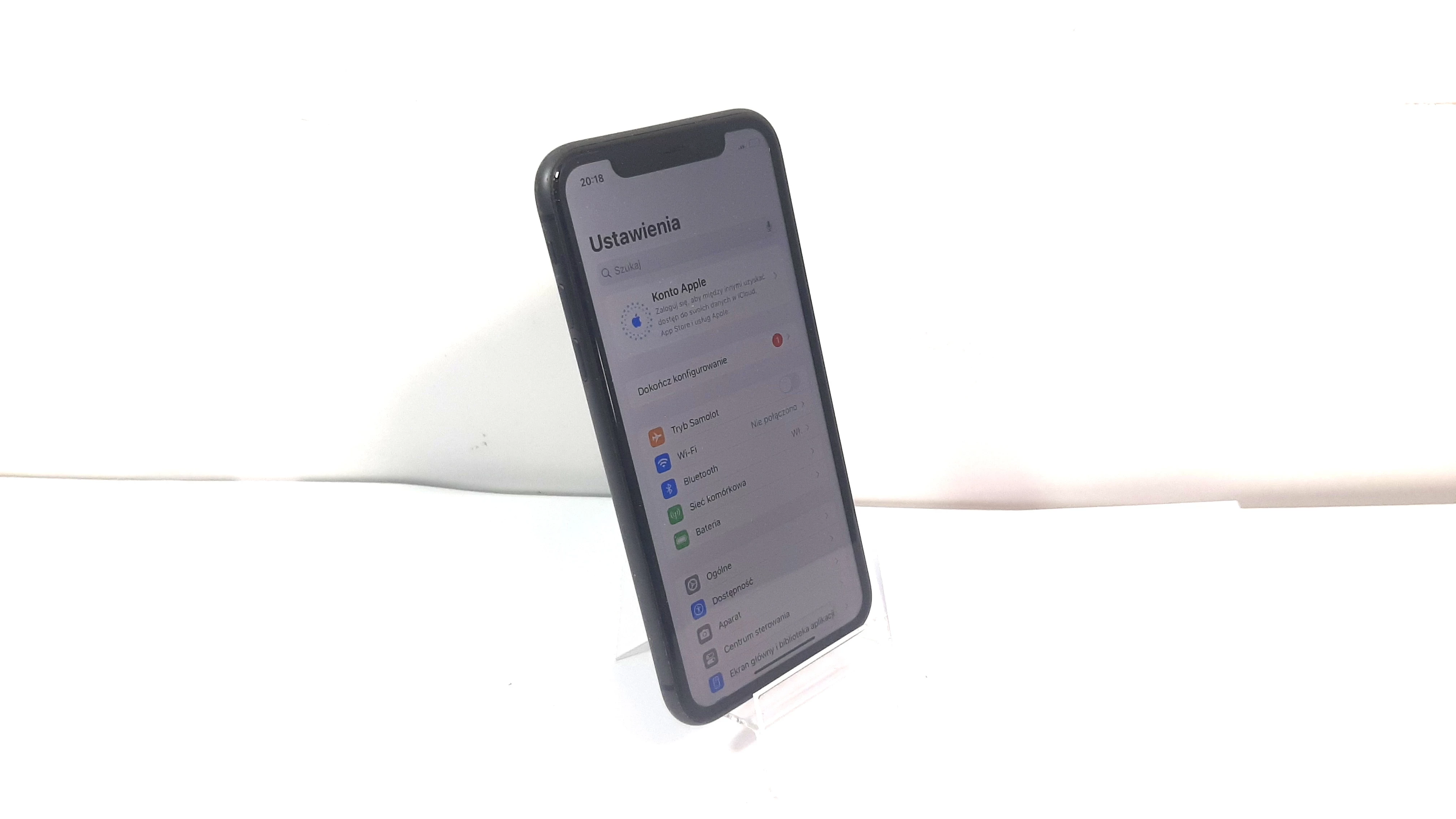 iphone-11-4-gb64gb-80-bat-armii-krajowej-1a-goldap