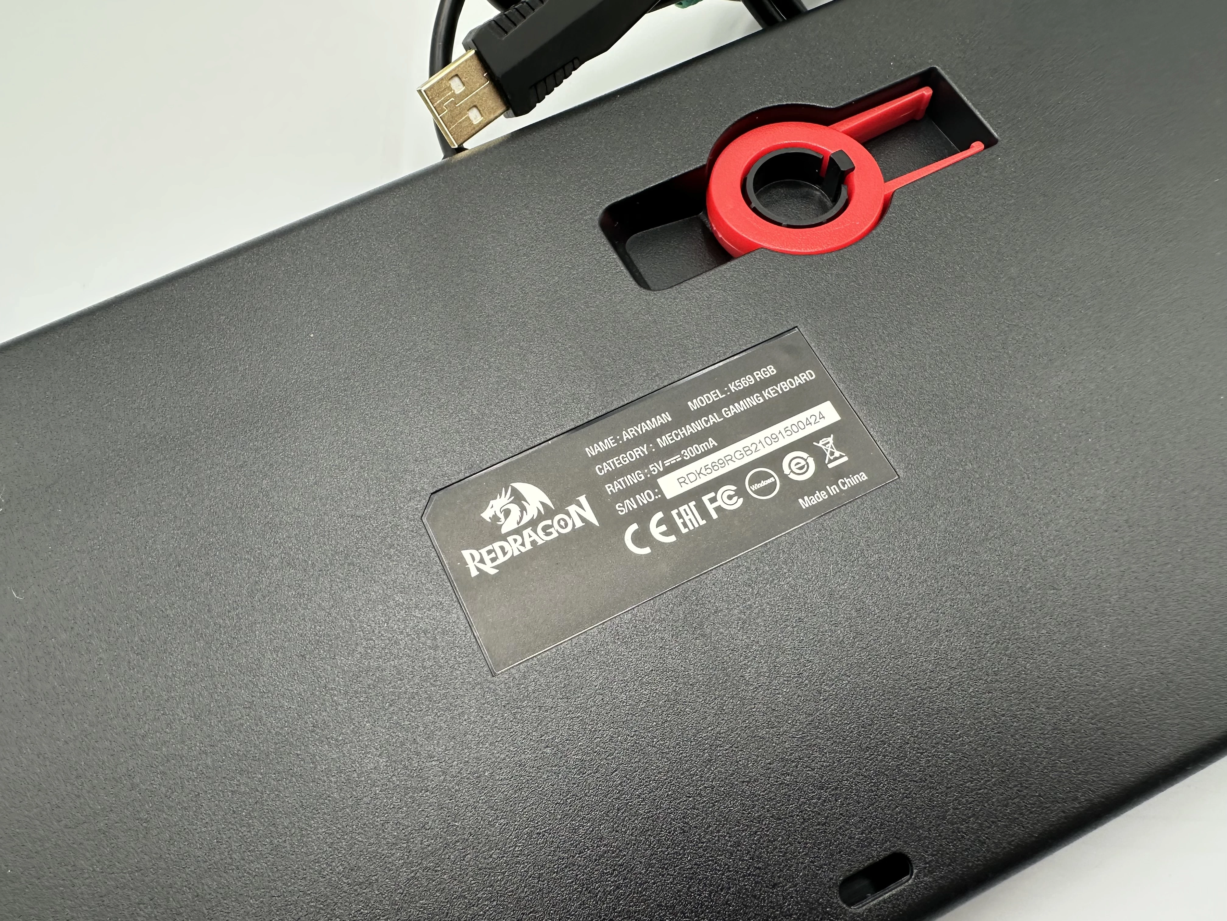 klawiatura-mechaniczna-redragon-k569-rgb-model-k569rgb