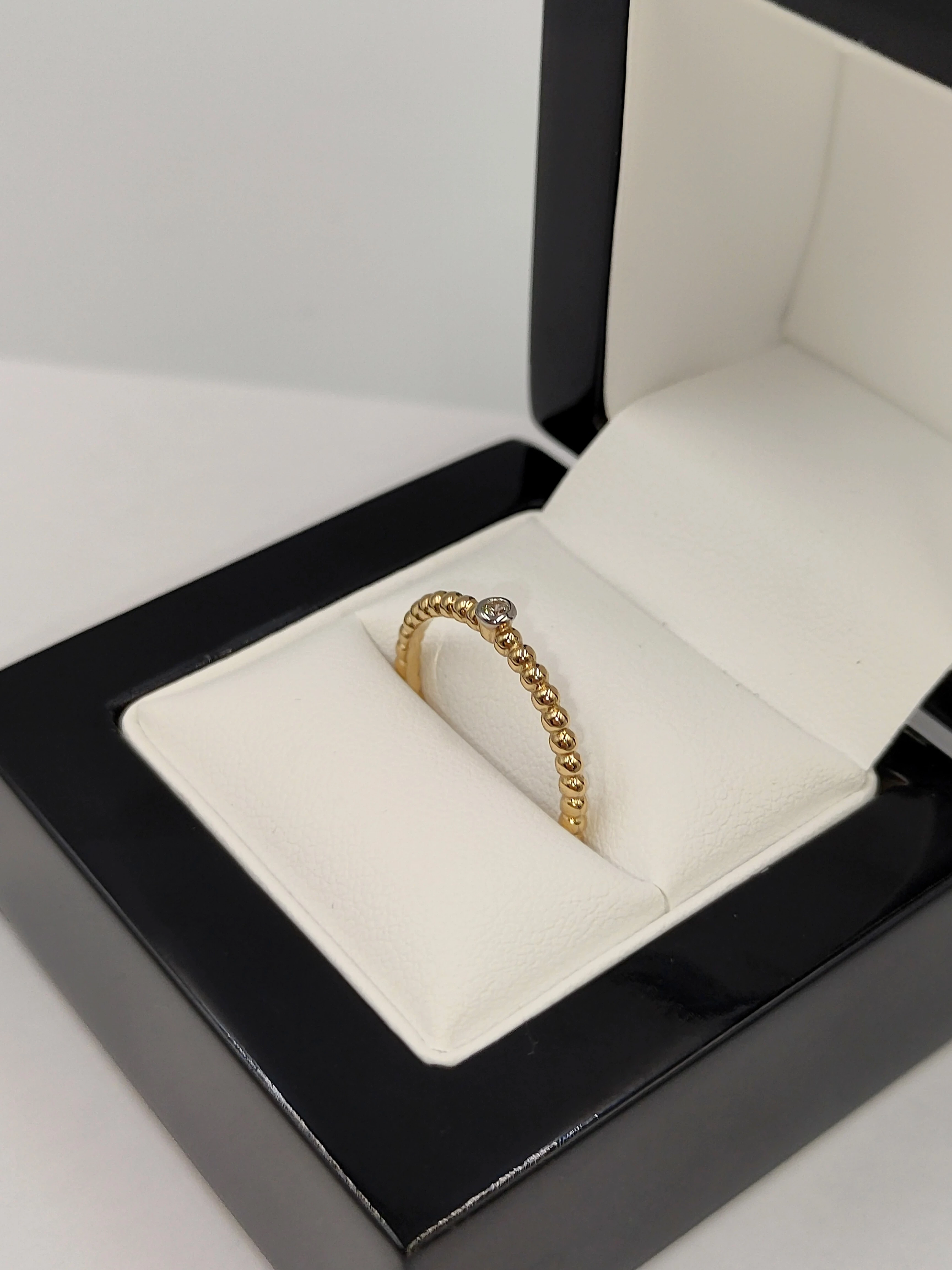 zloty-pierscionek-z-mala-cyrkonia-14k-585-r-20-20-g-stan-11323-2