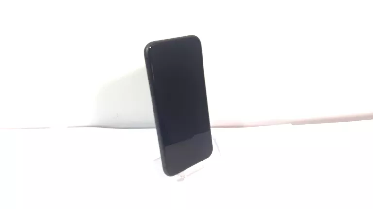 iphone-11-4-gb64gb-80-bat-stan-11323-2