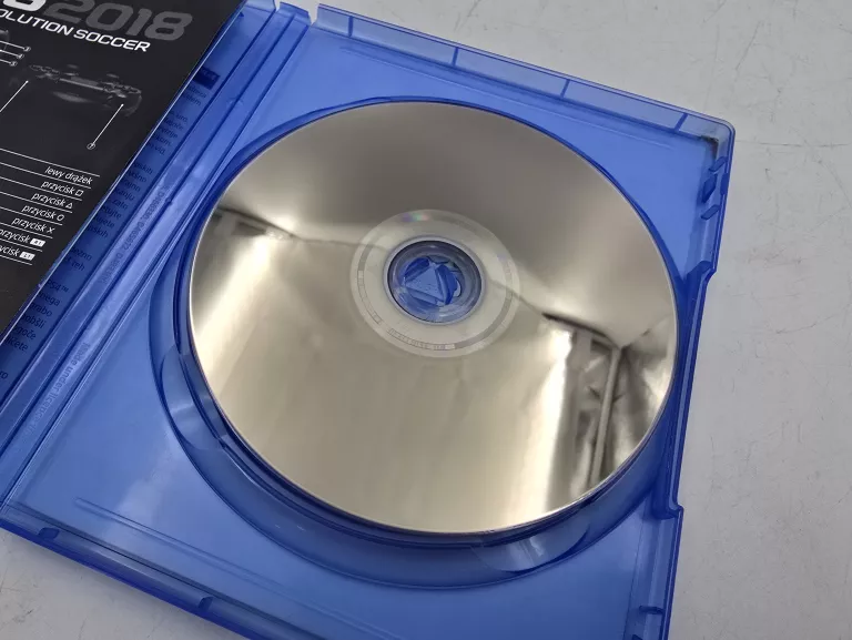 pro-evolution-soccer-2018-pes-ps4-ean-gtin-4012927103241