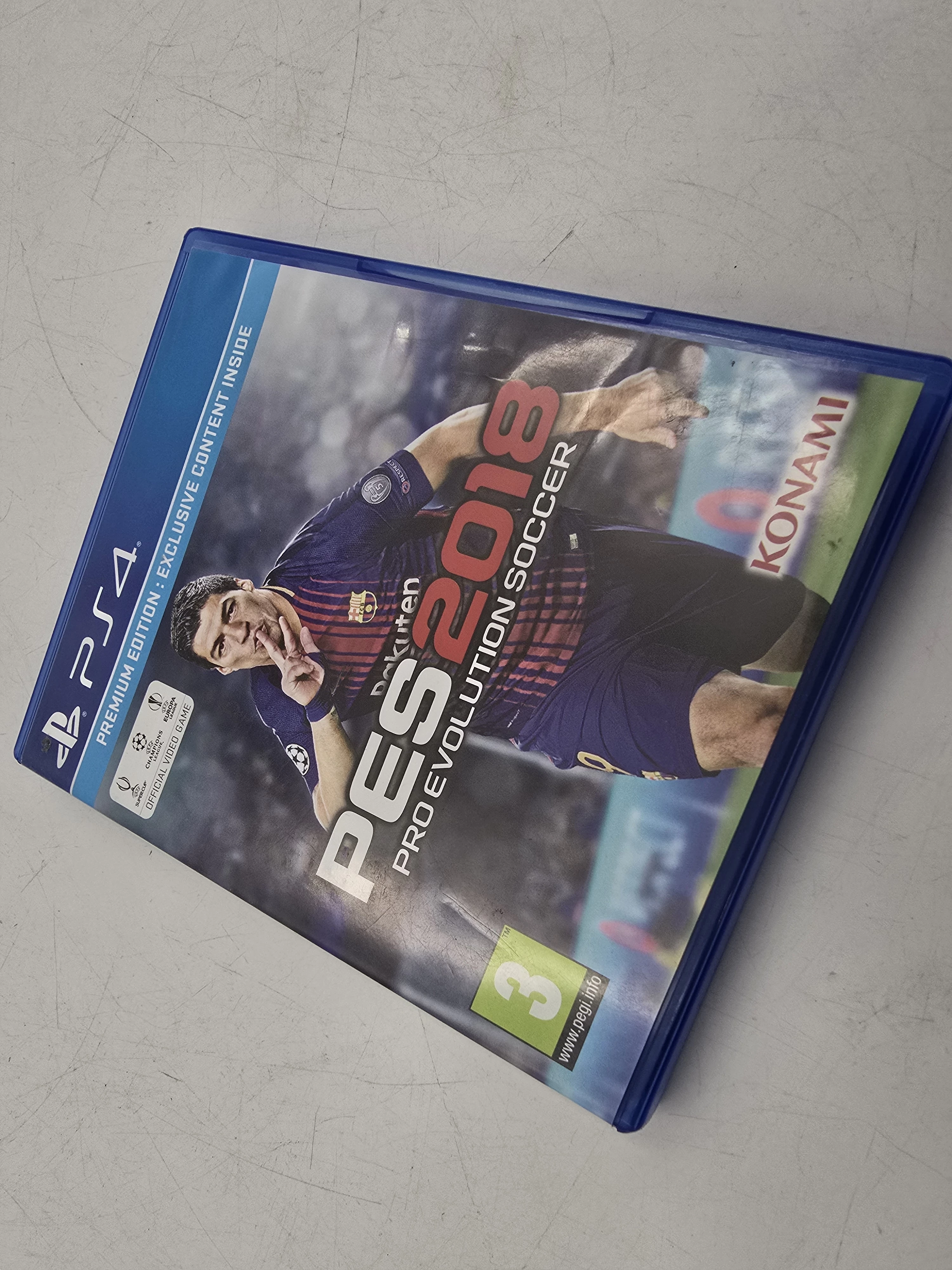 pro-evolution-soccer-2018-pes-ps4-farbiarska-22e-mosina