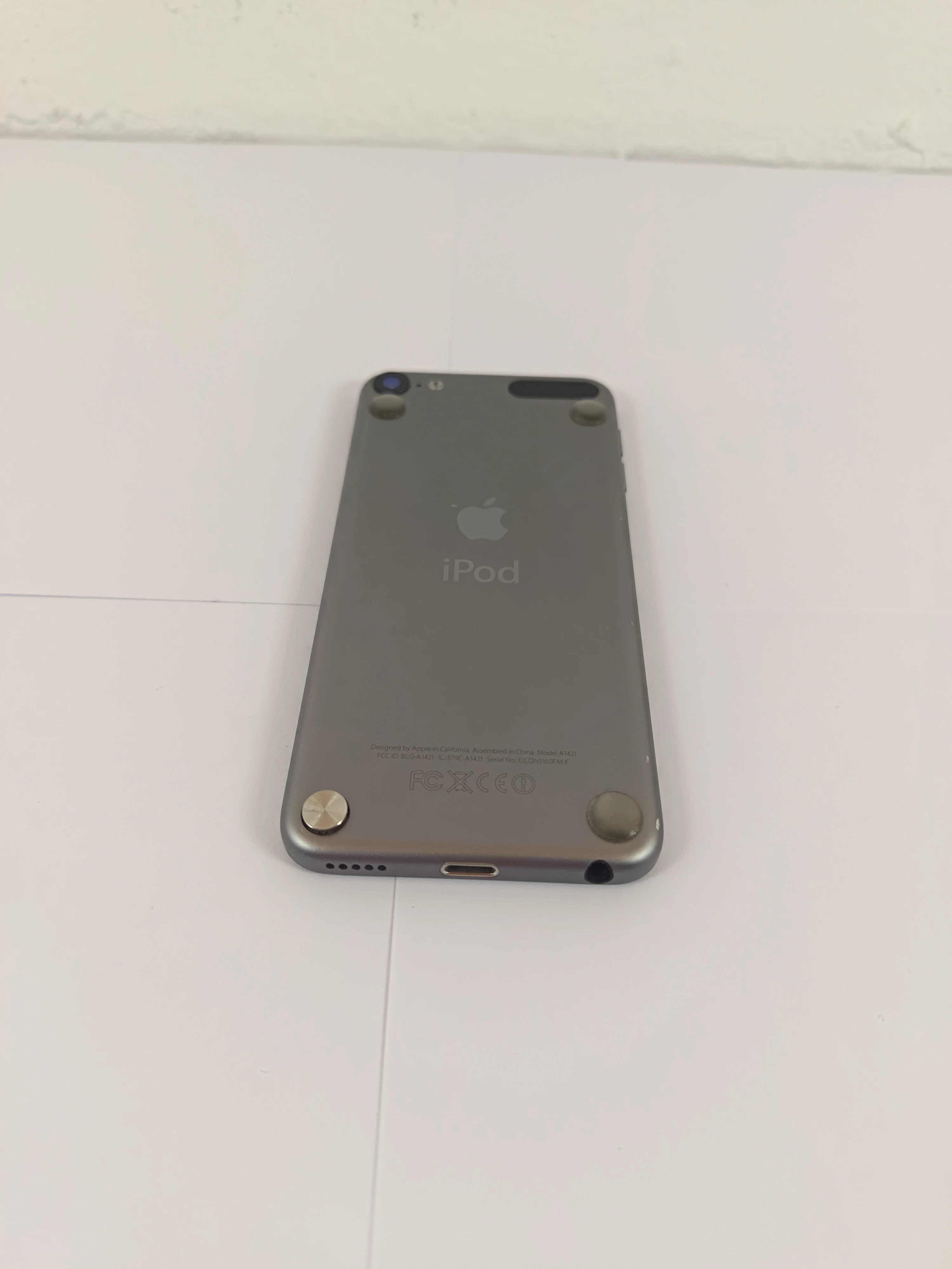 apple-ipod-touch-model-a1421-5-gen-32gb-kod-producenta-a1421