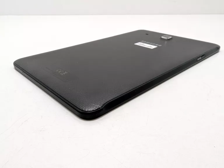 tablet-samsung-galaxy-tab-e-t560-8gb-etui-przekatna-ekranu-960