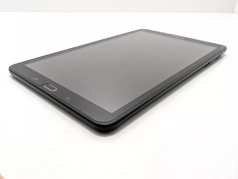 tablet-samsung-galaxy-tab-e-t560-8gb-etui-stan-11323-2
