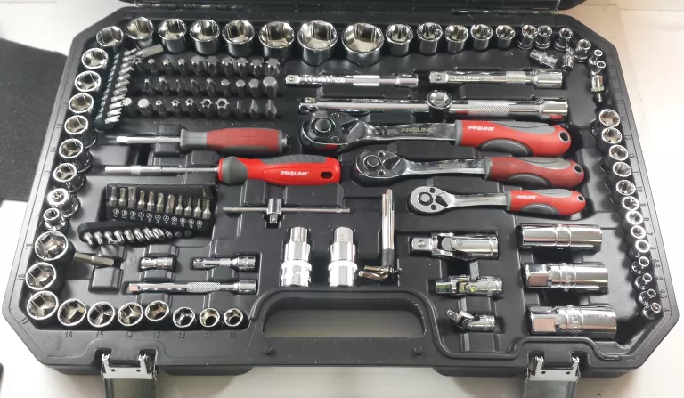 zestaw-kluczy-proline-walizka-dabrowskiego-149-poznan-ska-x