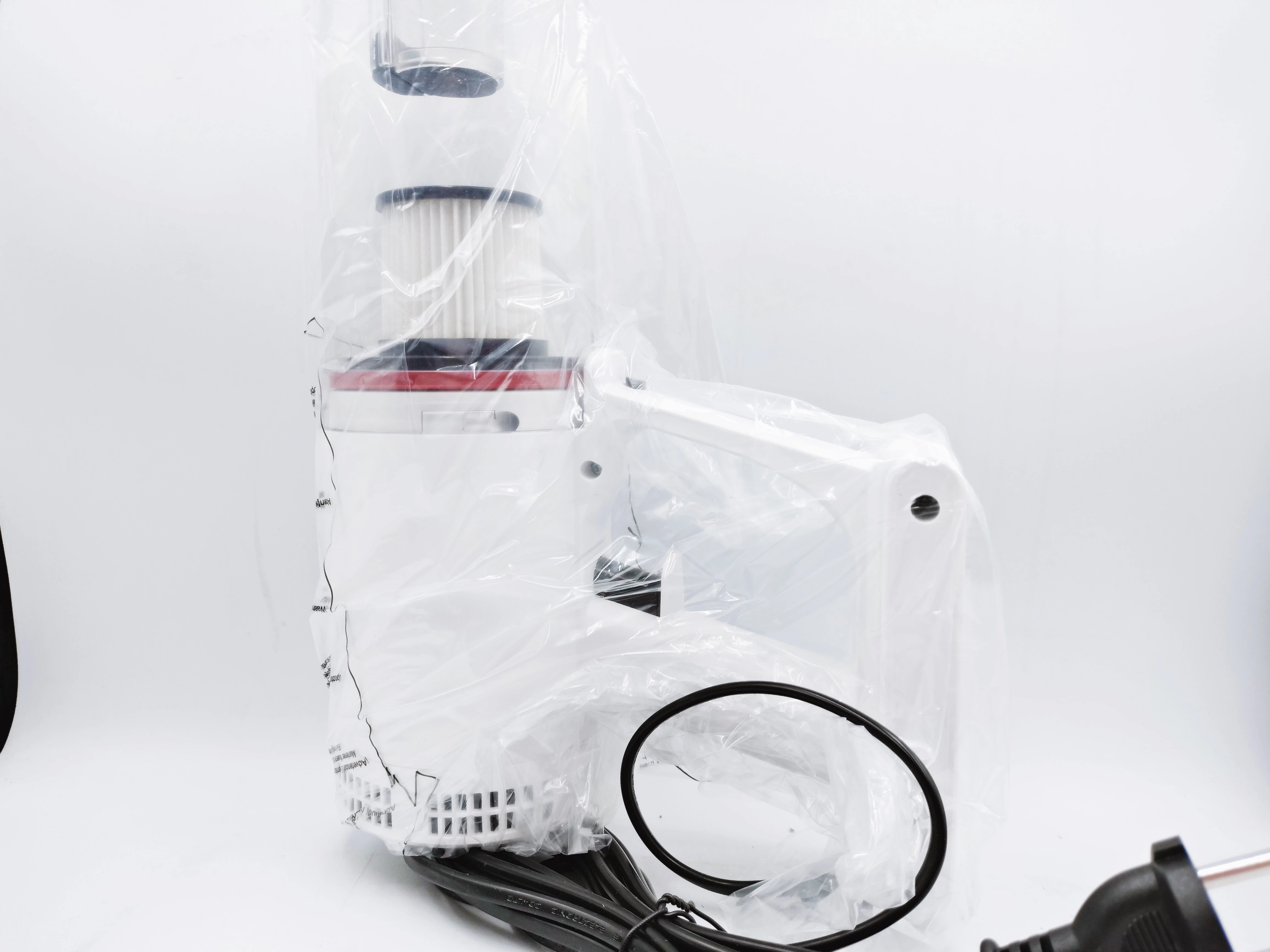 odkurzacz-pionowy-elta-s1073-bialy-600w-czas-pracy-bezprzewodowej-40