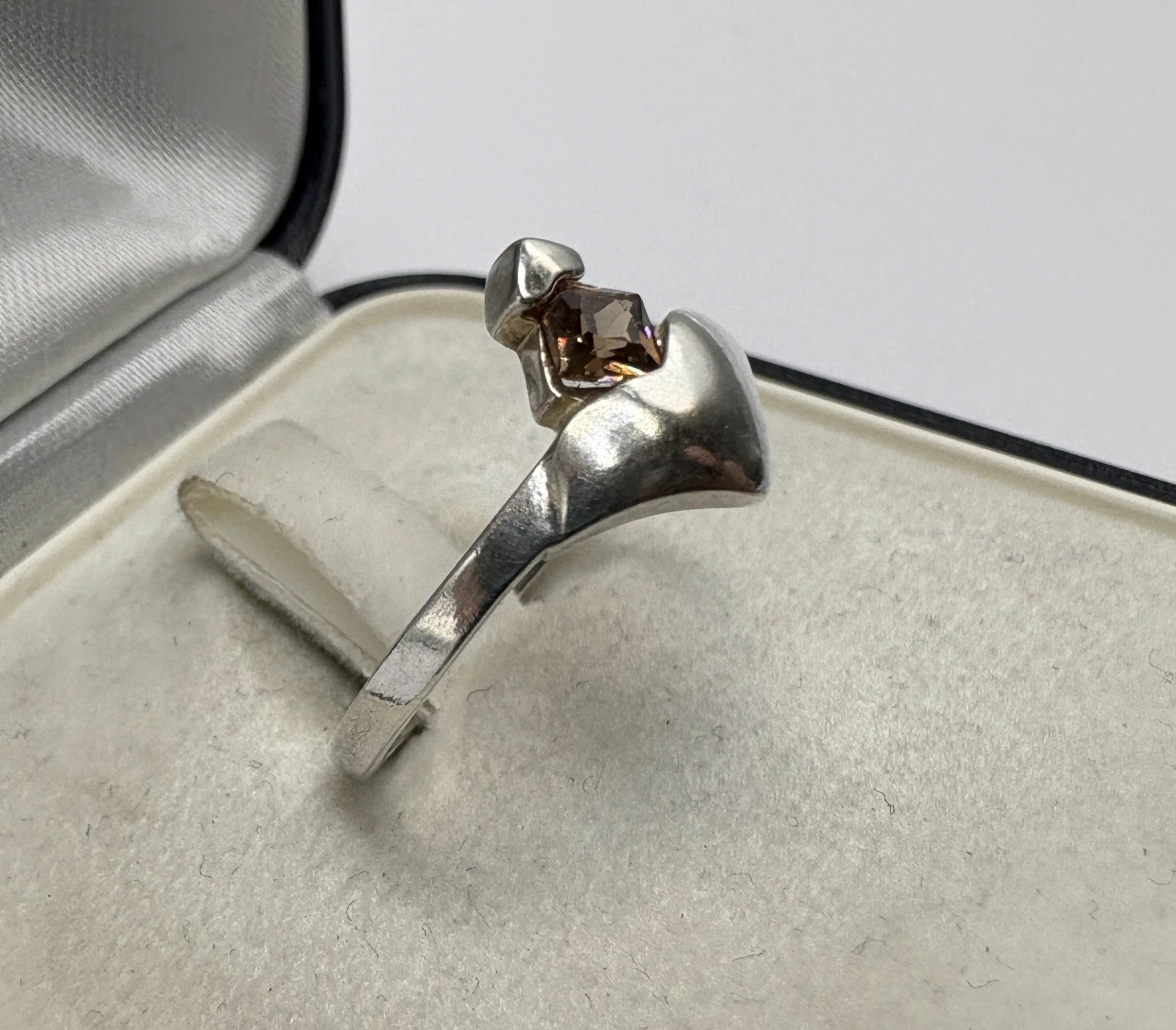 cudnowy-srebrny-pierscionek-p925-176g-r10-material-15835-4