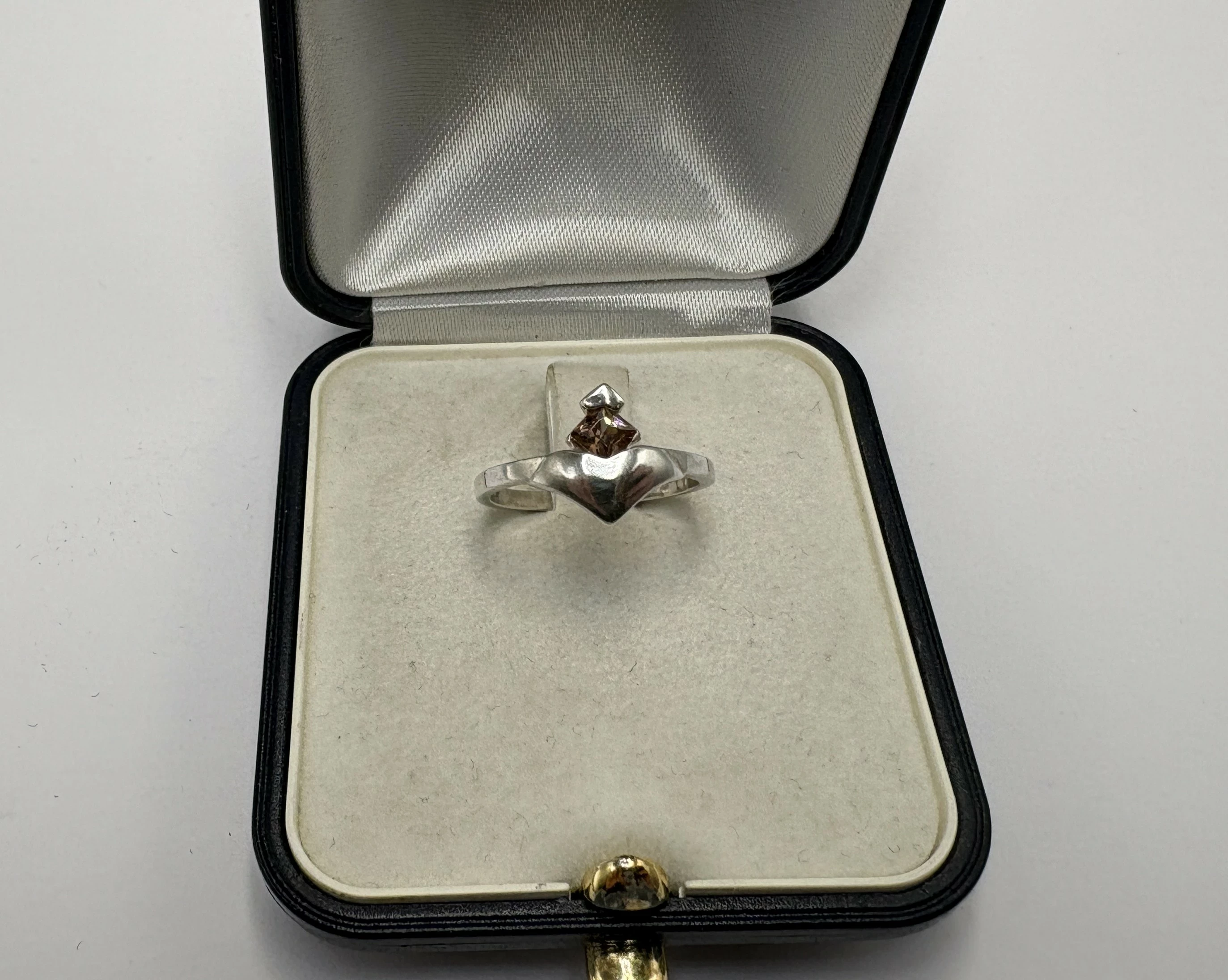 cudnowy-srebrny-pierscionek-p925-176g-r10-rodzaj-2205-2