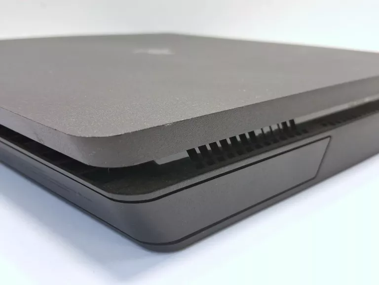 konsola-ps4-slim-1t-cuh-2016b-pad-angielskie-wejscie-przejsciowka-waga-produktu-210