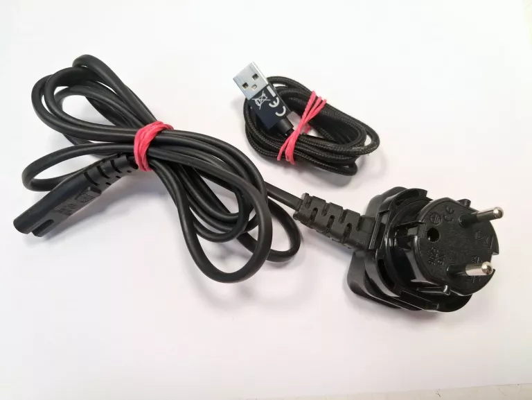 konsola-ps4-slim-1t-cuh-2016b-pad-angielskie-wejscie-przejsciowka-ean-gtin-0711719731610