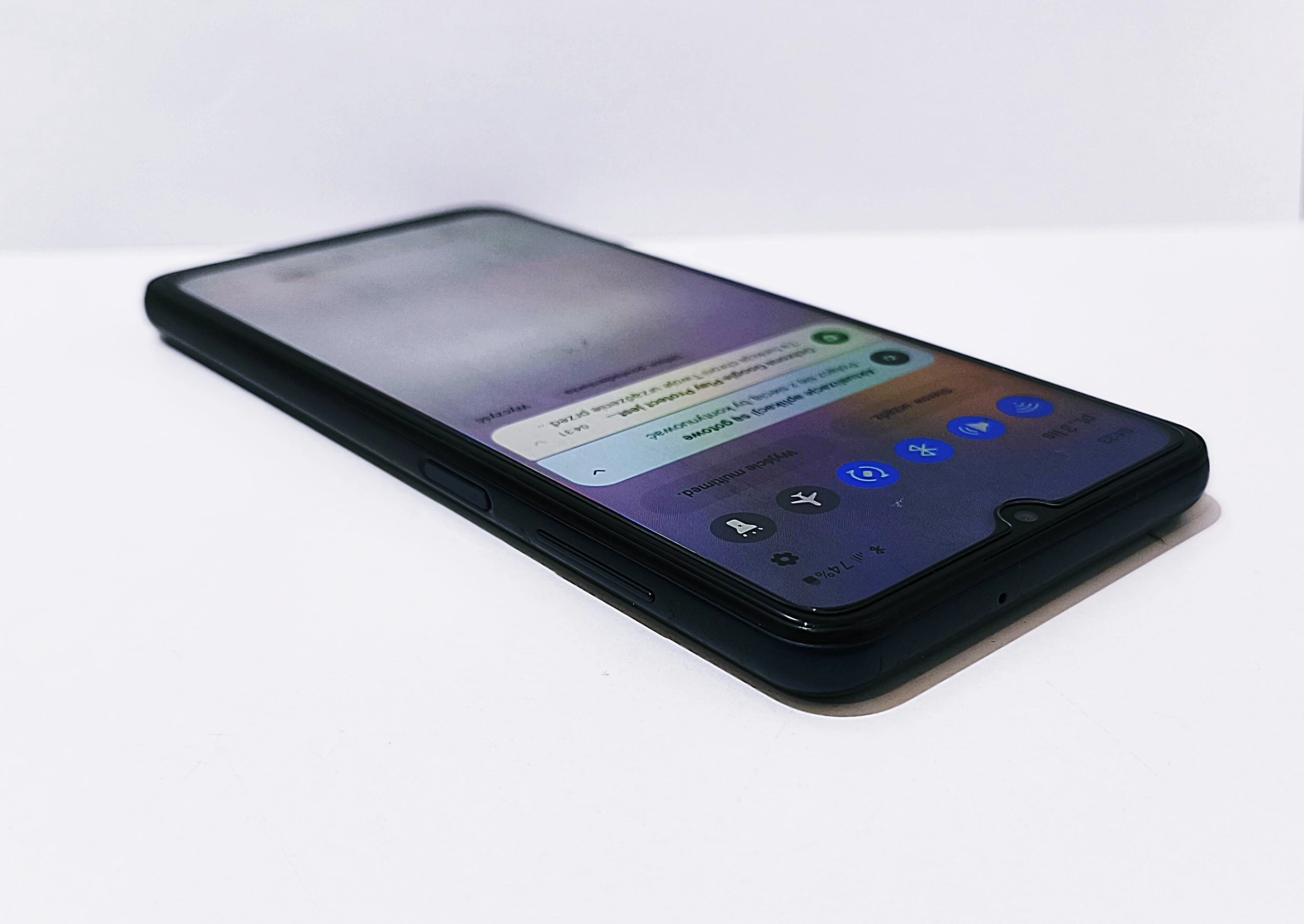 telefon-samsung-galaxy-m12-464-g-przekatna-ekranu-650