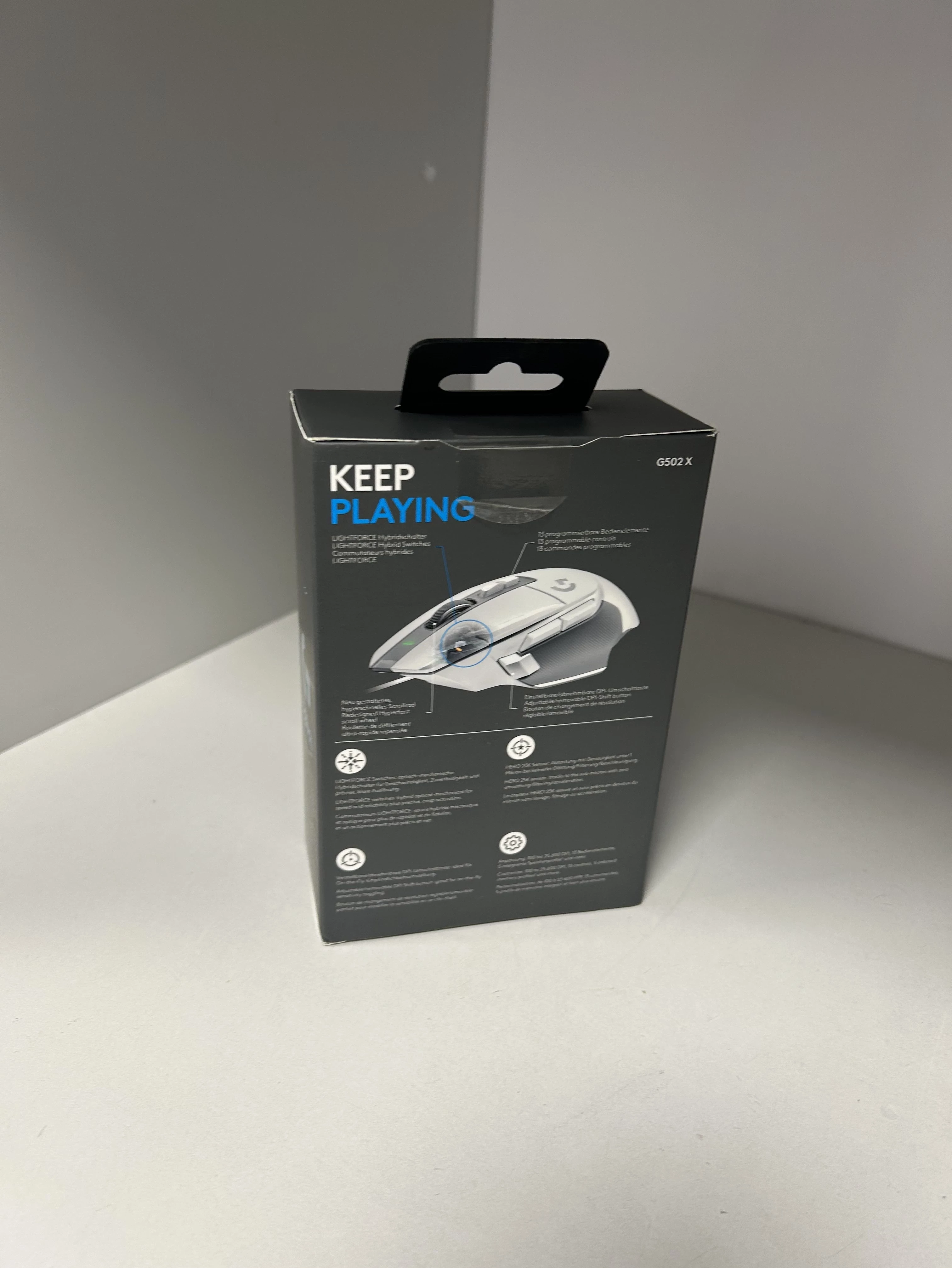 myszka-przewodowa-logitech-g502-x-sensor-optyczny-zaplombowana-ean-gtin-5099206096318