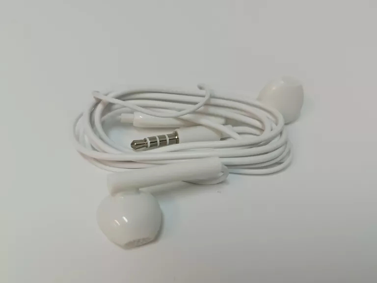 sluchawki-przewodowe-douszne-kolor-dominujacy-129357-2