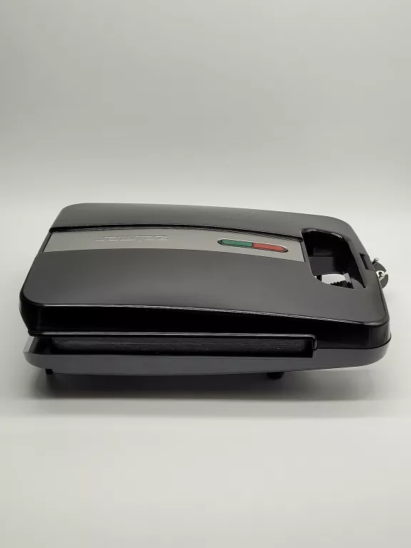 opiekacz-zelmer-zsm7400-xxl-na-4-kanapki8-trojkatow-kod-producenta-zsm7400