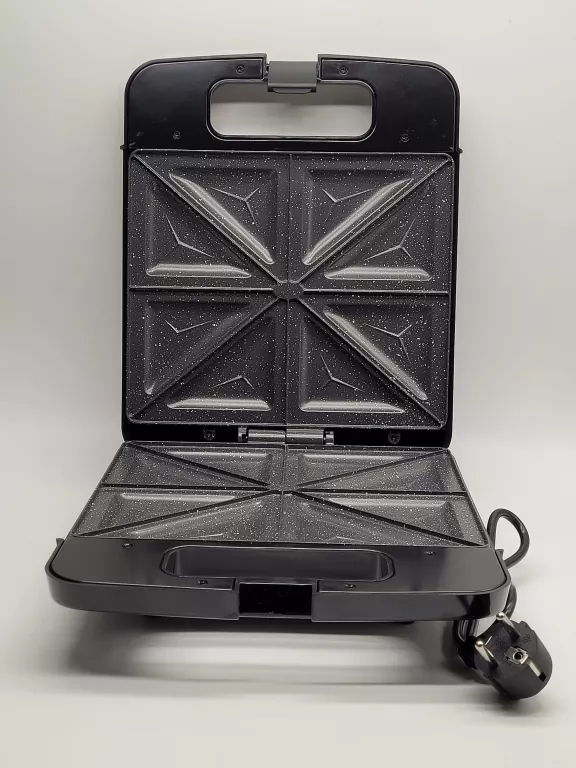 opiekacz-zelmer-zsm7400-xxl-na-4-kanapki8-trojkatow-kolor-dominujacy-129357-3