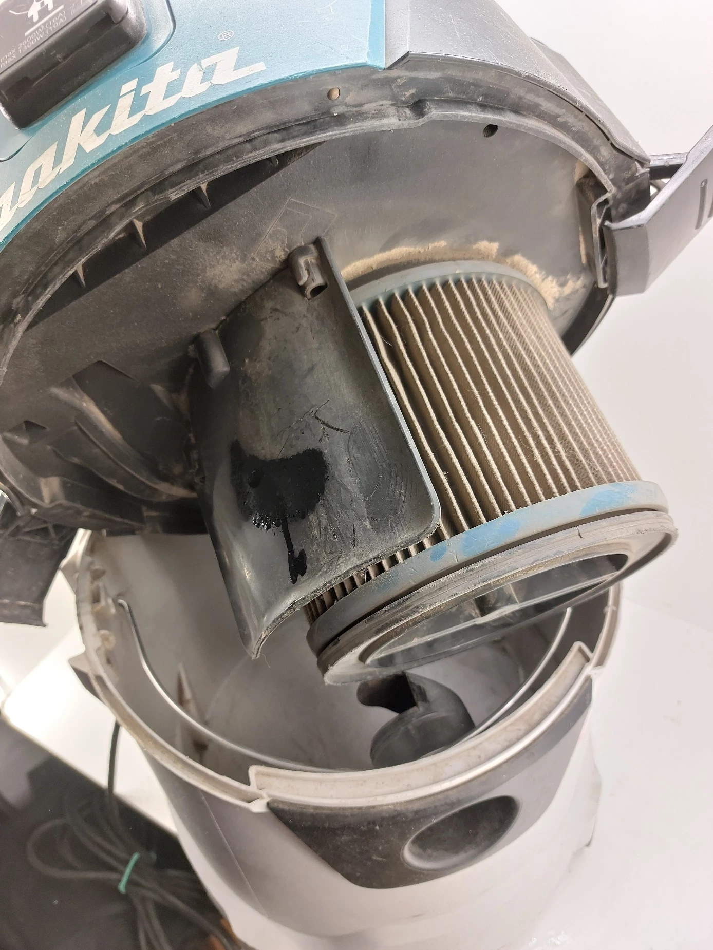 odkurzacz-przemyslowy-makita-vc2512l-kod-producenta-vc2512l